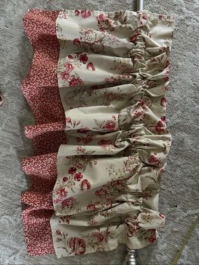 HANDMADE WAVERLY Valence Floral Cream & Rose Fabric
